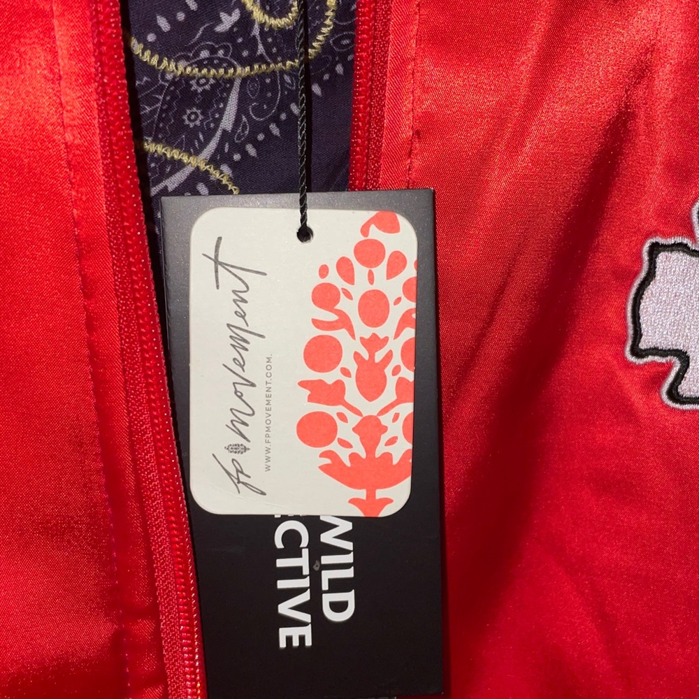 FP Movement X WILD Collective Chiefs bomber jacket NWT XL - Picture 8 of 10